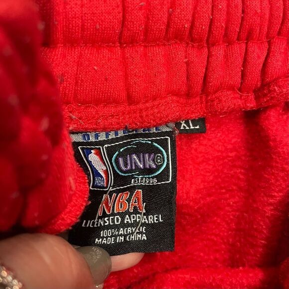 NBA Basketball Team Patch Red Sweatpants Size XL - Picture 7 of 10
